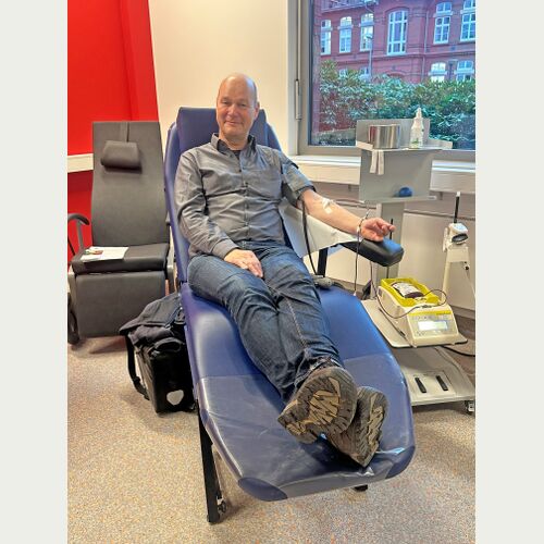 Für Axel Jahn, Geschäftsführer der Loki Schmidt Stiftung, ist Blutspenden Ehrensache